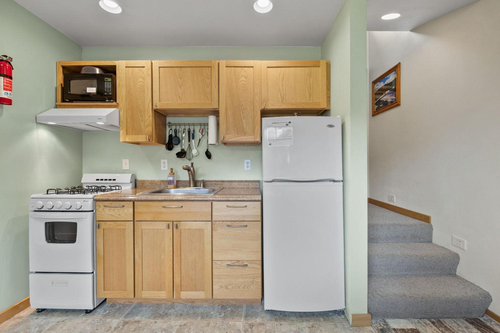 Bear Lake Lodgings B&B, Inc Seward Exterior photo