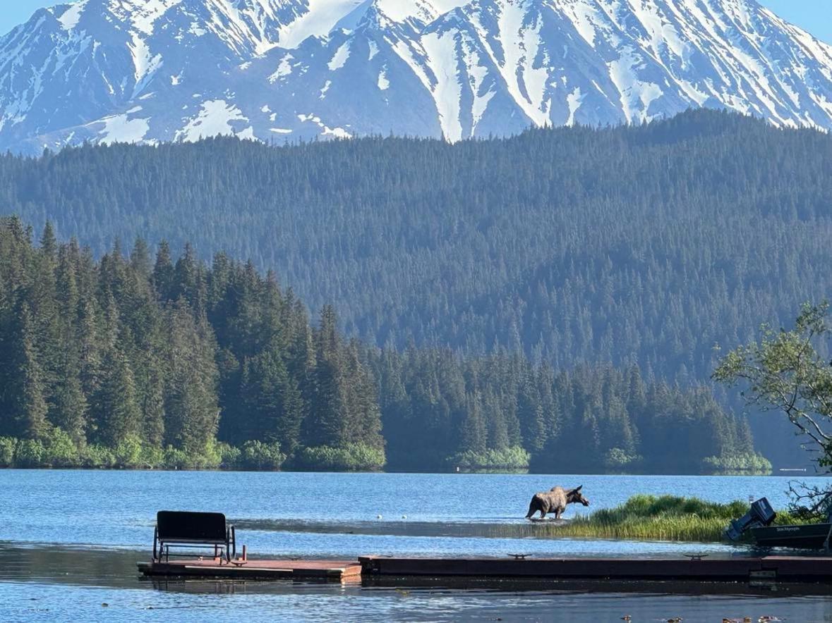 Bear Lake Lodgings B&B, Inc Seward Exterior photo