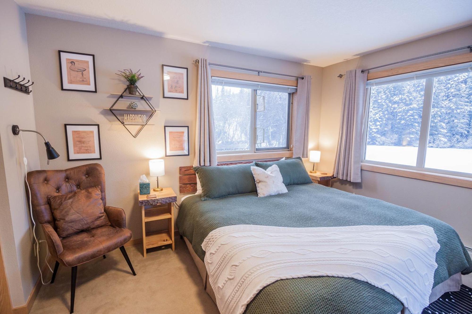 Bear Lake Lodgings B&B, Inc Seward Exterior photo