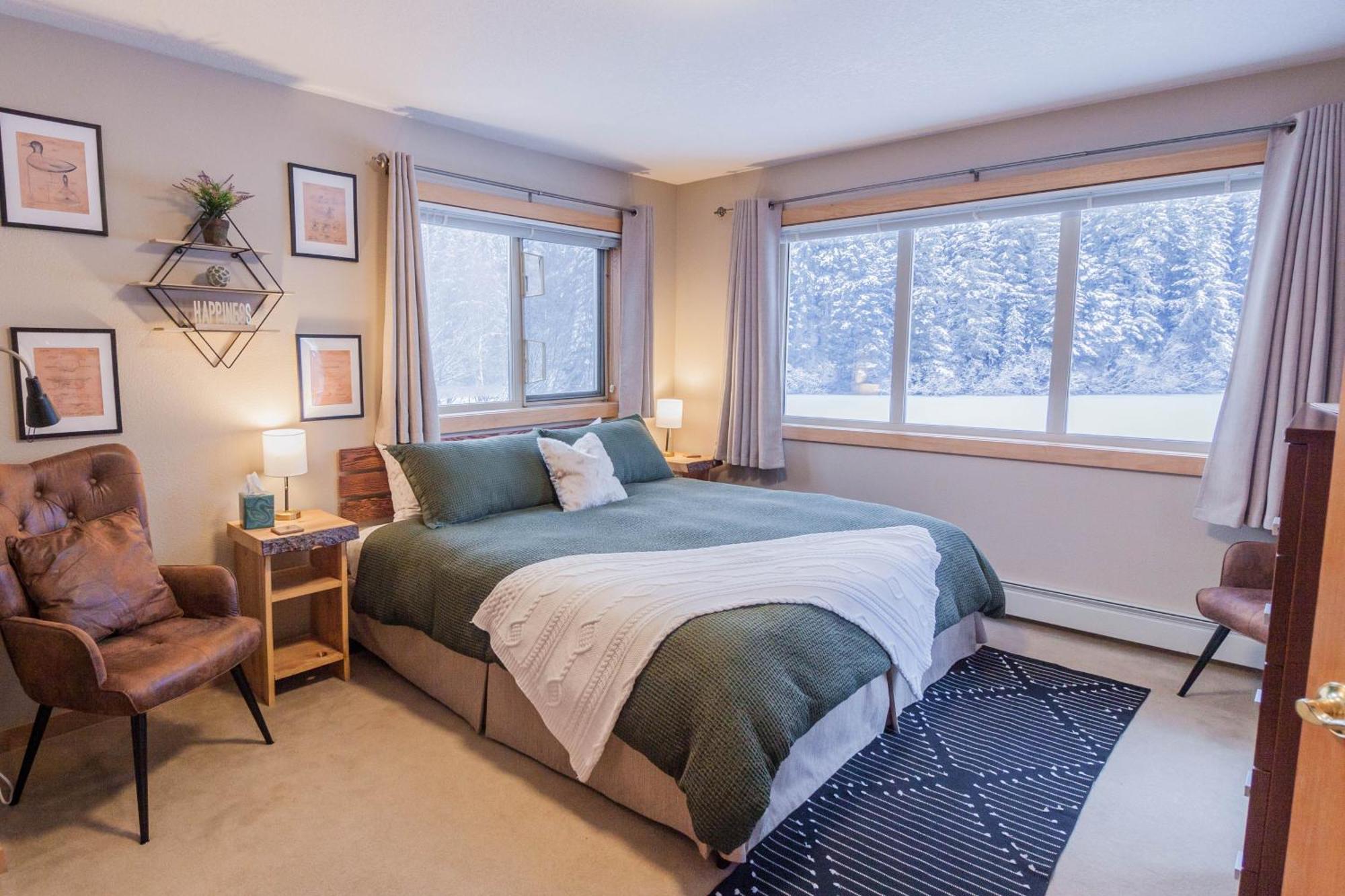Bear Lake Lodgings B&B, Inc Seward Exterior photo