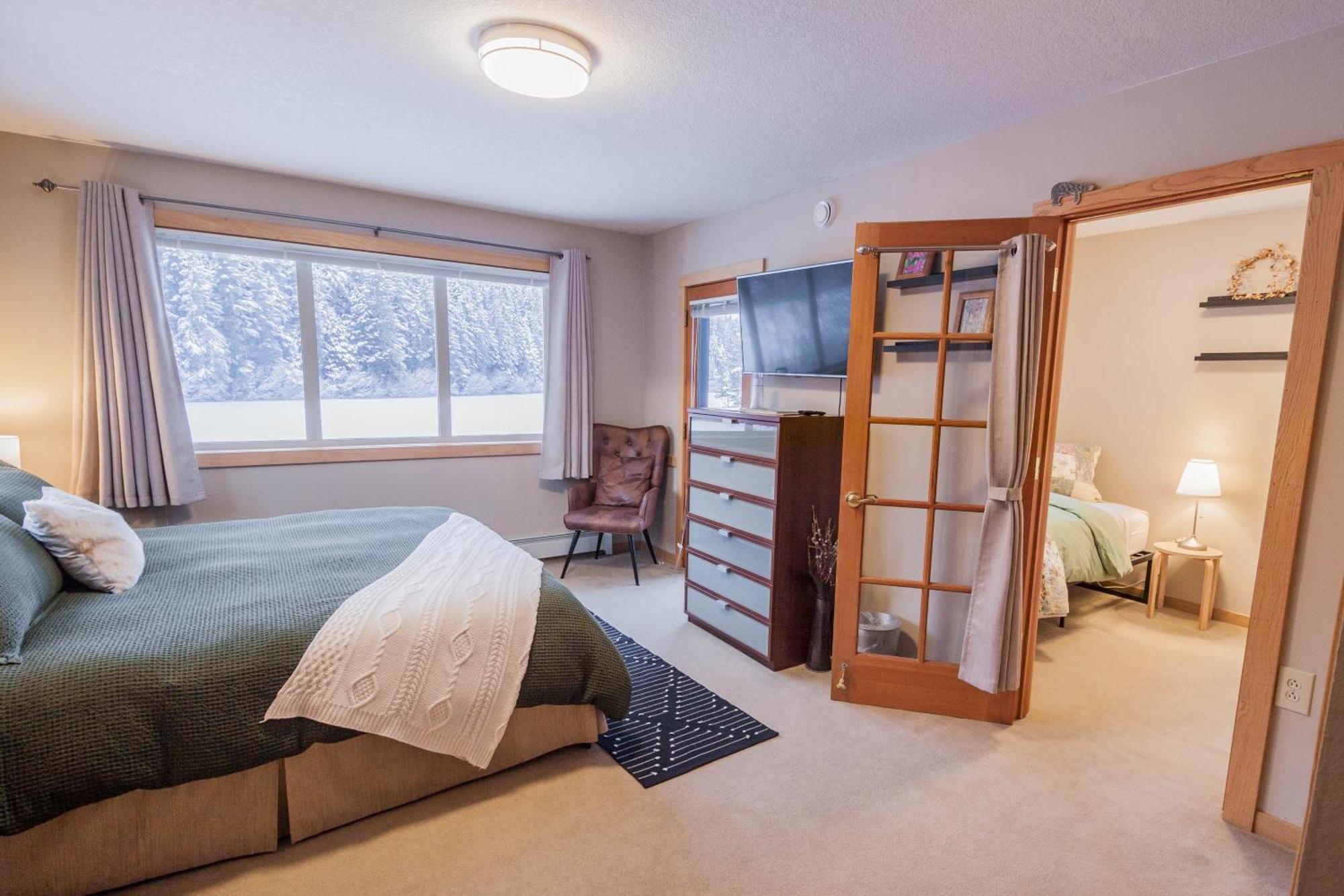 Bear Lake Lodgings B&B, Inc Seward Exterior photo